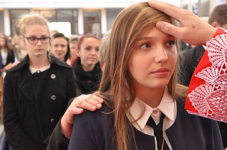 Bierzmowanie w Męcinie