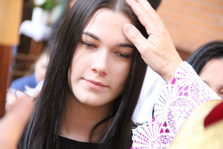 Bierzmowanie w kościele św. Stanisława Kostki w Tarnowie
