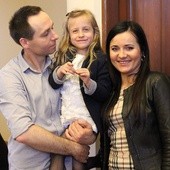 Joanna i Paweł Bercal z córeczką Milenką w Szczyrku