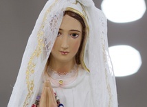 "W Fatimie zawierzę Matce Bożej losy ludzkości"