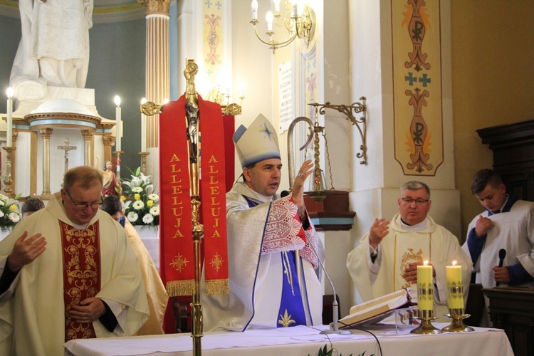 Powitanie ikony MB Częstochowskiej w Dzierzbicach