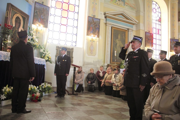 Powitanie ikony MB Częstochowskiej w Dzierzbicach