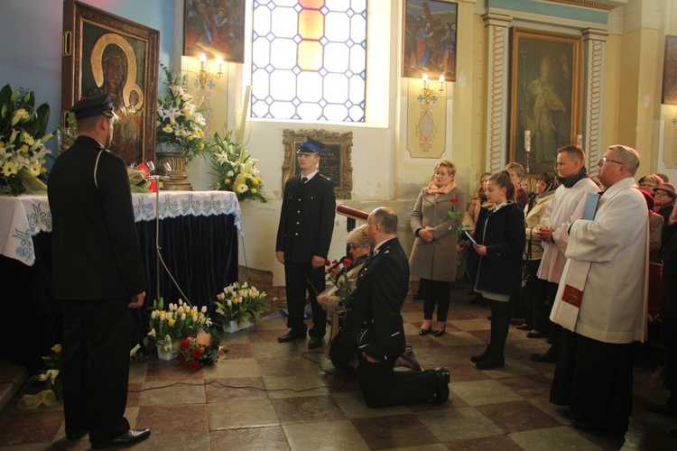 Powitanie ikony MB Częstochowskiej w Dzierzbicach