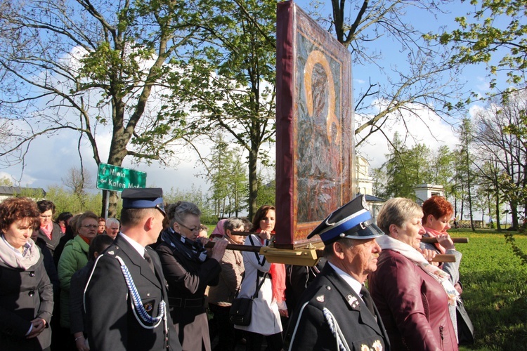 Powitanie ikony MB Częstochowskiej w Dzierzbicach