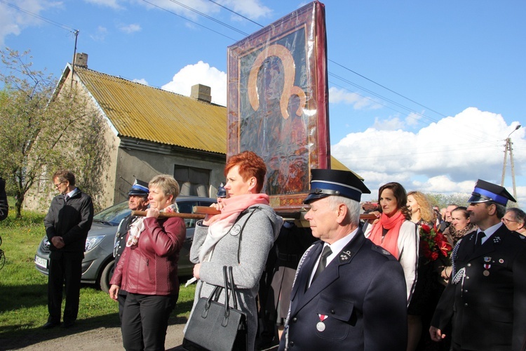 Powitanie ikony MB Częstochowskiej w Dzierzbicach