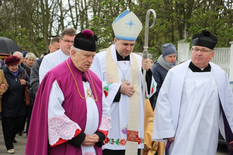 Powitanie ikony MB Częstochowskiej w Dzierzbicach