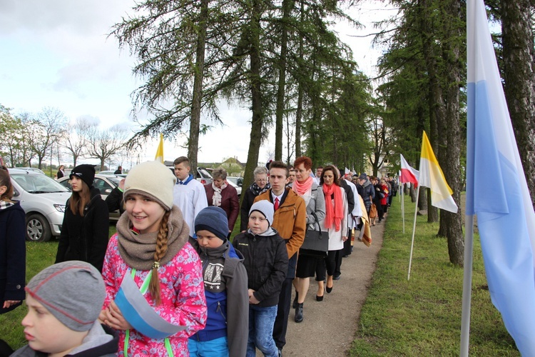 Powitanie ikony MB Częstochowskiej w Dzierzbicach