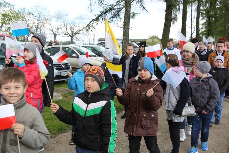 Powitanie ikony MB Częstochowskiej w Dzierzbicach