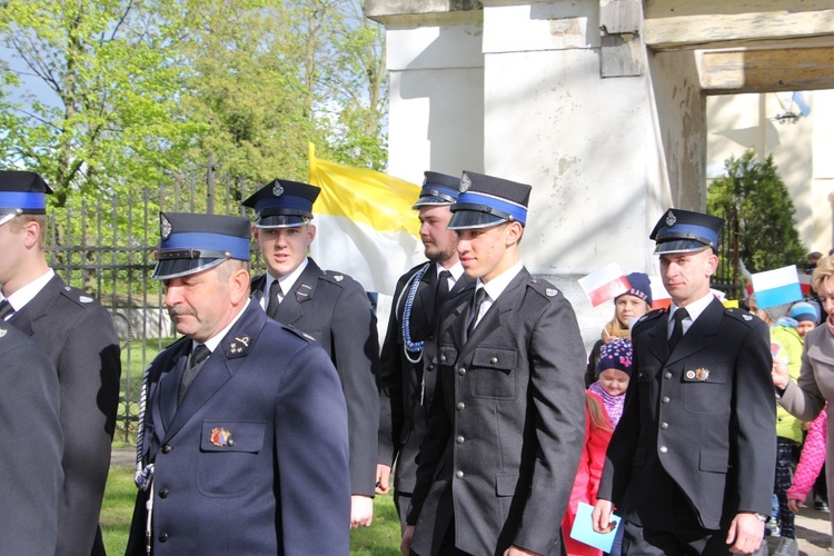 Powitanie ikony MB Częstochowskiej w Dzierzbicach