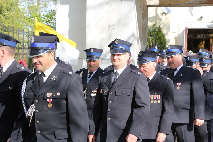 Powitanie ikony MB Częstochowskiej w Dzierzbicach