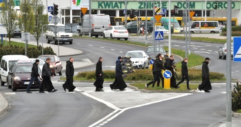 Modlitwa o powołania na ulicach miasta