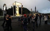 Deszczowa procesja