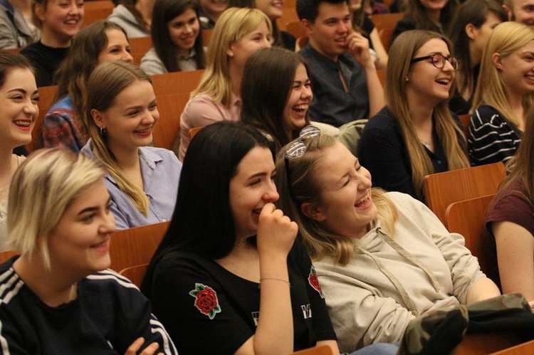 Spotkanie z zespołem Happysad