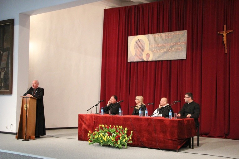 Sympozjum naukowe w WSD w Łowiczu