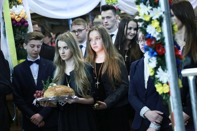 Bierzmowanie w Limanowej, cz. I