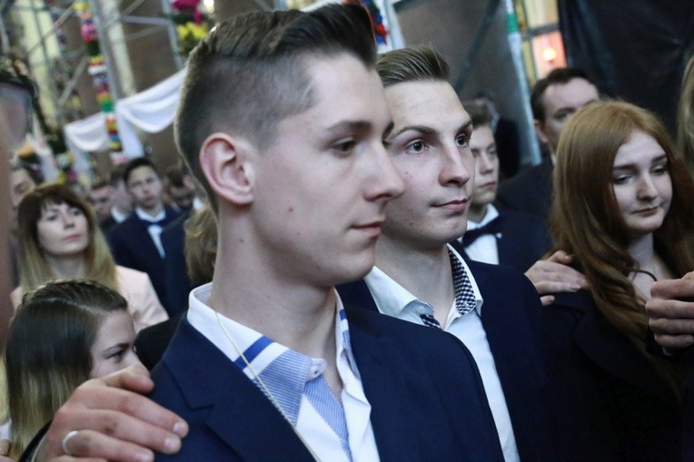 Bierzmowanie w Limanowej, cz. I