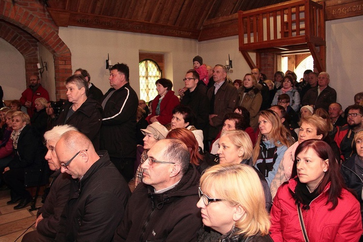 Ks. Pawlukiewicz na Górze Polanowskiej