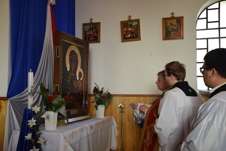 Powitanie ikony MB Częstochowskiej w parafii Sobótka