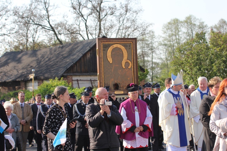 Powitanie ikony MB Częstochowskiej w Mazewie