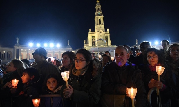 Papież w Fatimie: Jeśli chcemy być chrześcijanami, musimy być maryjni
