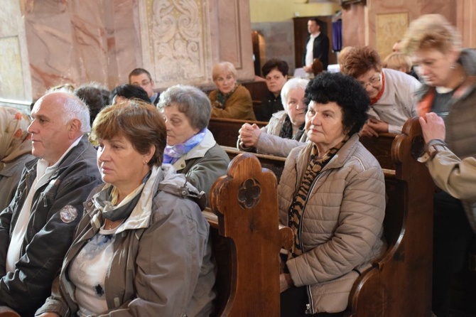 Tuż przed koronacją Świdnickiej Pani w słońcu