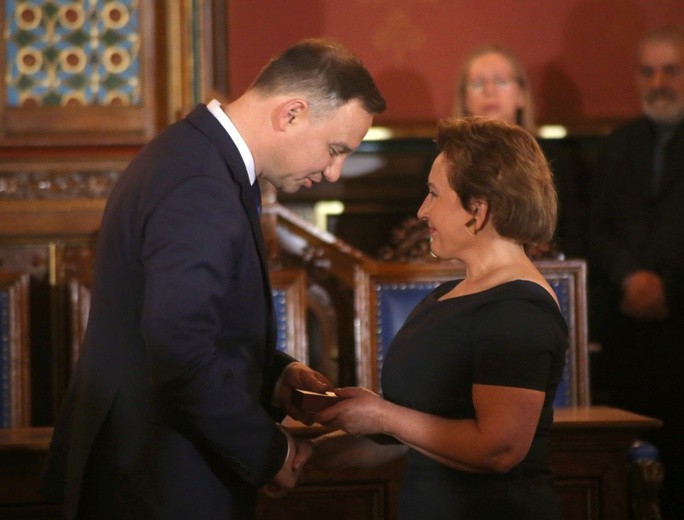 Andrzej Duda odznaczył działaczy i współpracowników SKS