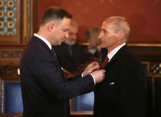 Andrzej Duda odznaczył działaczy i współpracowników SKS