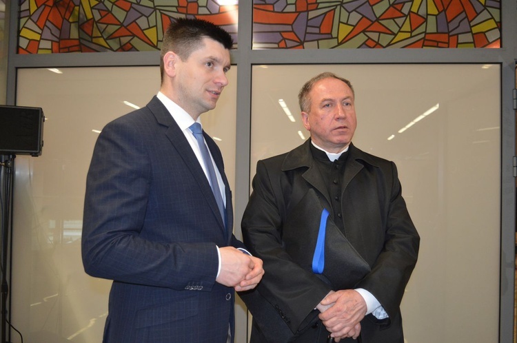 Abp Marek Jędraszewski w Kraków Airport 