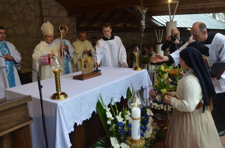Fatimskie uroczystości w Sulisławicach 