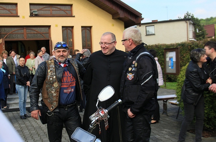 Motocykliści i Matka Boska Fatimska