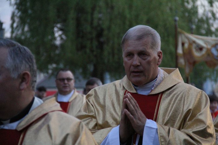 100.rocznica objawień fatimskich w parafii Matki Bożej Fatimskiej w Lublinie