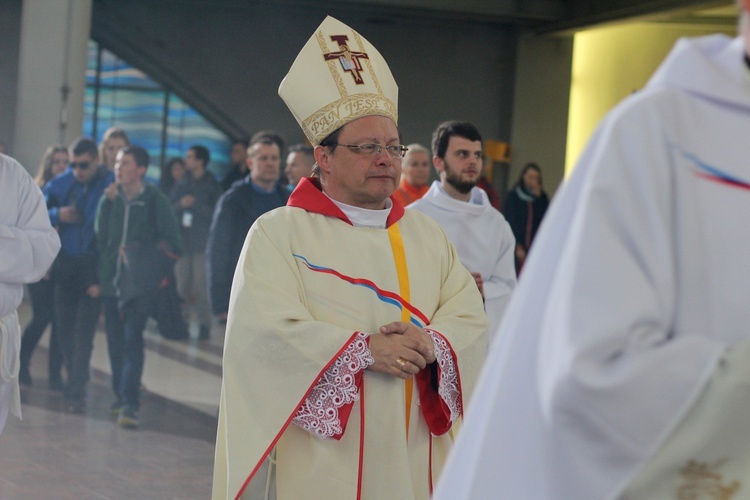 Majowy "Ogień dla nas i całego świata"