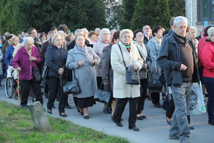 Komorowice Obszary - zawierzenie diecezji Sercu Maryi - cz. 1