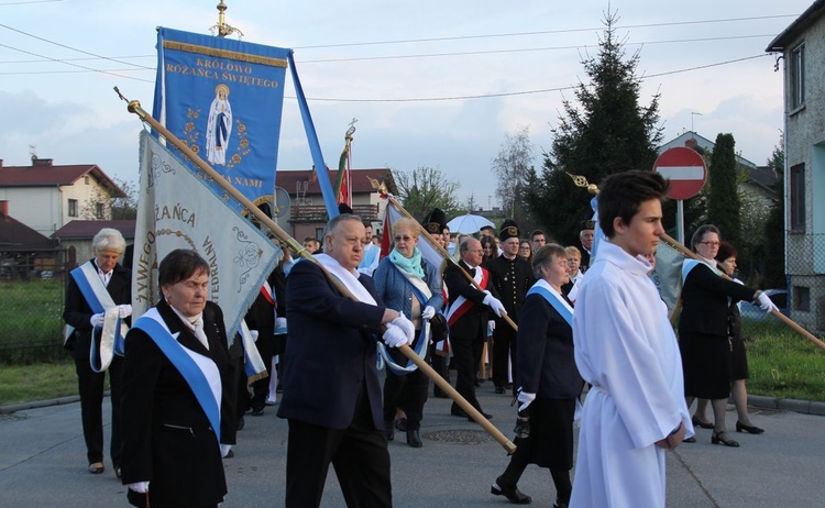 Komorowice Obszary - zawierzenie diecezji Sercu Maryi - cz. 1