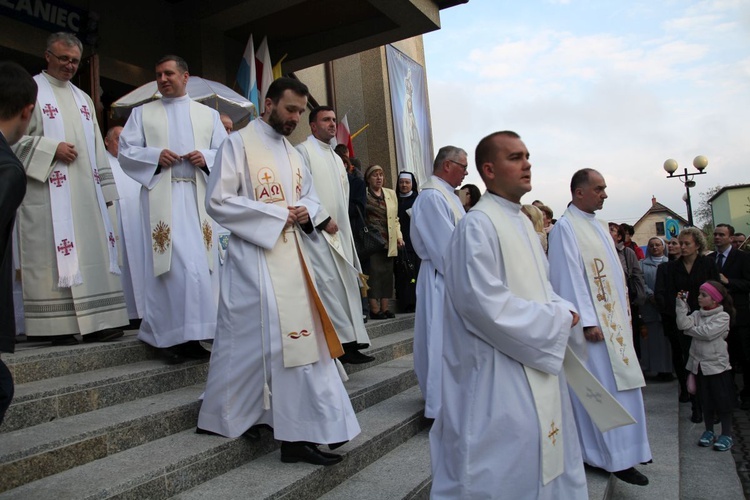 Komorowice Obszary - zawierzenie diecezji Sercu Maryi - cz. 1