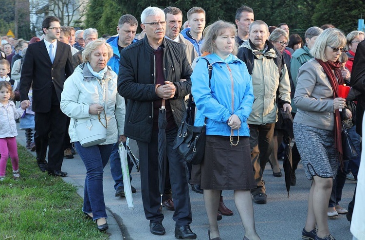 Komorowice Obszary - zawierzenie diecezji Sercu Maryi - cz. 2