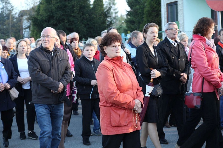 Komorowice Obszary - zawierzenie diecezji Sercu Maryi - cz. 2