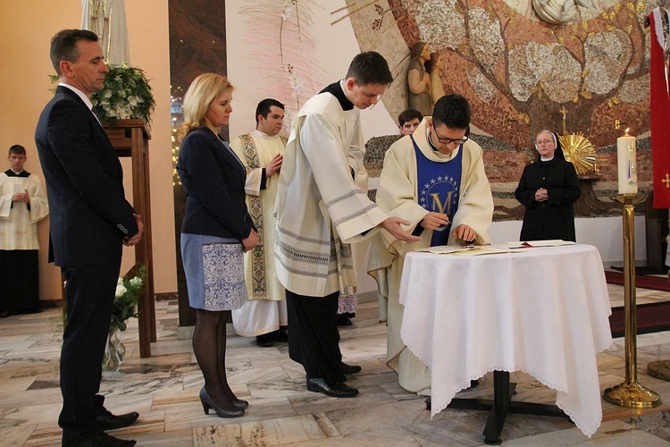 Komorowice Obszary - zawierzenie diecezji Sercu Maryi - cz. 2