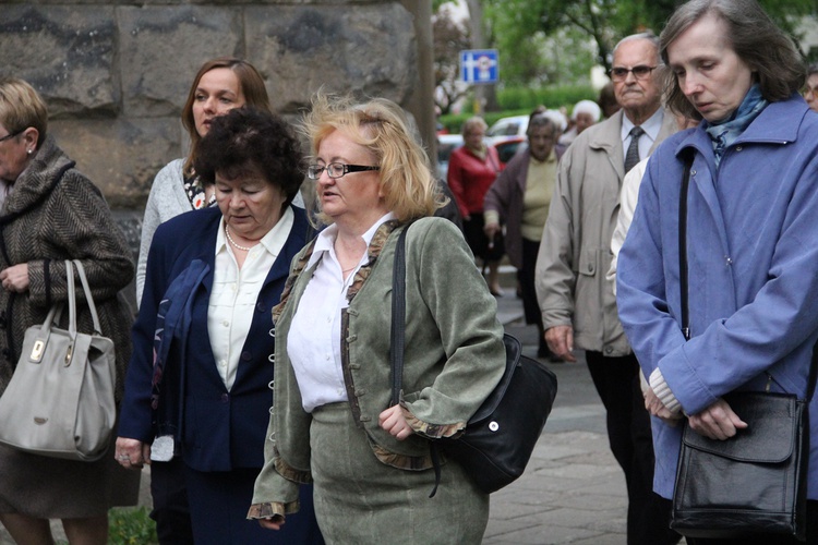 Nabożństwo fatimskie i instalacja relikwii św. Hiacynty i św. Franciszka