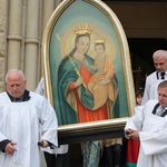 Nabożństwo fatimskie i instalacja relikwii św. Hiacynty i św. Franciszka