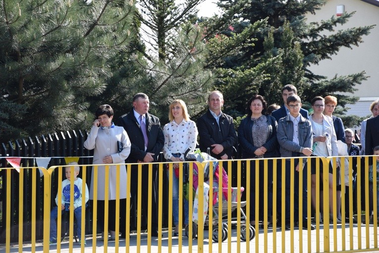 Powitanie ikony MB Częstochowskiej w Topoli Królewskiej