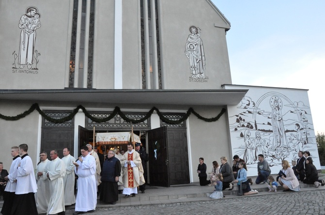 Obchody fatimskie w Kolonii Łomnickiej