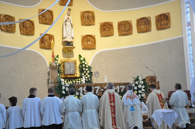 Obchody fatimskie w Kolonii Łomnickiej