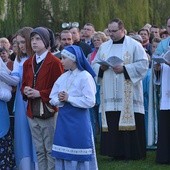 Nabożeństwo Fatimskie w parafii oo. pasjonistów w Rawie Mazowieckiej