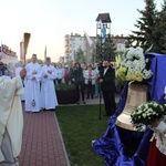 Nabożeństwo Fatimskie w parafii Jezusa Chrystusa Króla Wszechświata w Rawie Maz. 