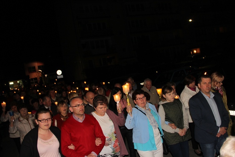 Nabożeństwo Fatimskie w parafii Jezusa Chrystusa Króla Wszechświata w Rawie Maz. 