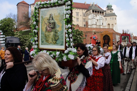 Procesja z Wawelu na Skałkę 2017