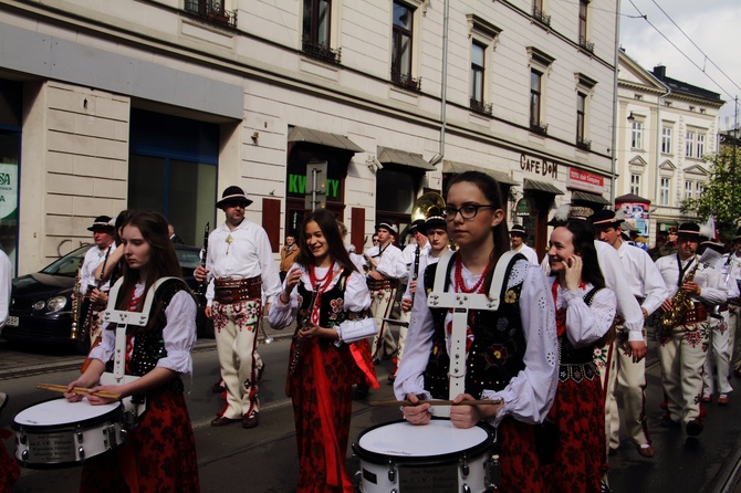 Procesja z Wawelu na Skałkę 2017