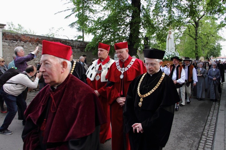 Procesja z Wawelu na Skałkę 2017