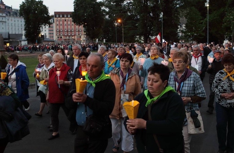 Pożegnalna procesja maryjna